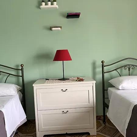 Bed & Breakfast Garden House